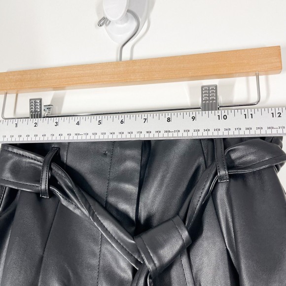 Vero Moda Honey Lilja Coated City Short Black High Waist Wide Leg Size Small NEW - Picture 5 of 12